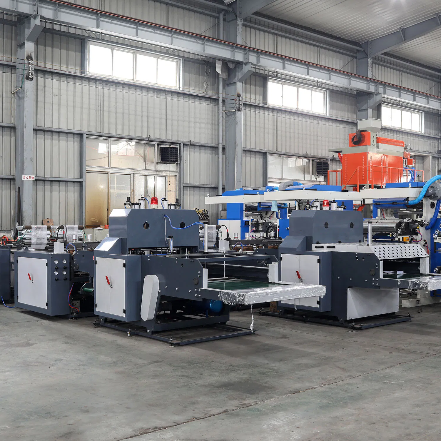 Automatic High Speed Two Lines Heat-Sealing Heat-Cutting Biodegradable T-Shirt Vest Plastic Pouch Carry Garbage Shopping Garment Bag Making Machine Price